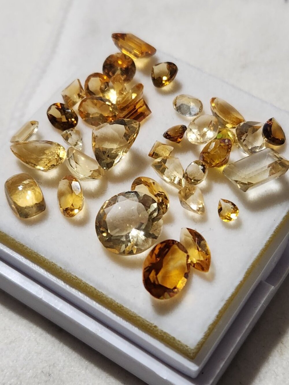 Natural Citrine Topaz Sapphire Quartz Loose Gemstone Lot 30pc Mixed Cuts